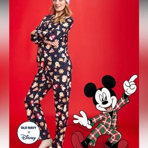 Disney Mickey Mouse Pajama Set